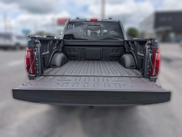 Ford F-150 LARIAT 4WD SuperCrew 5.5' Box 2026