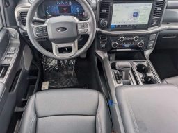 Ford F-150 LARIAT 4WD SuperCrew 5.5' Box 2026