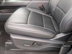 Ford F-150 LARIAT 4WD SuperCrew 5.5' Box 2026