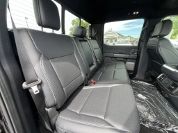 Ford F-150 LARIAT 4WD SuperCrew 5.5' Box 2026