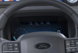 Ford F-150 LARIAT 4WD SuperCrew 5.5' Box 2026