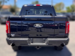 Ford F-150 LARIAT 4WD SuperCrew 5.5' Box 2026