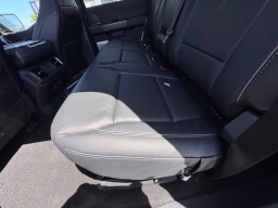 Ford F-150 LARIAT 4WD SuperCrew 5.5' Box 2026