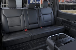 Ford F-150 LARIAT 4WD SuperCrew 5.5' Box 2026