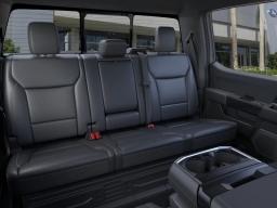 Ford F-150 LARIAT 4WD SuperCrew 5.5' Box 2026