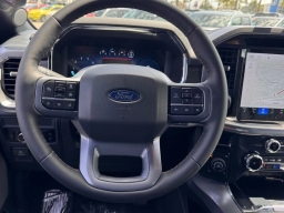 Ford F-150 LARIAT 4WD SuperCrew 5.5' Box 2026