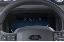 Ford F-150 LARIAT 4WD SuperCrew 5.5' Box 2026