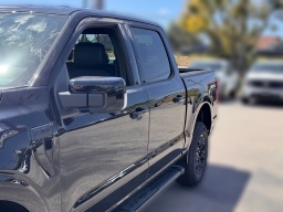 Ford F-150 LARIAT 4WD SuperCrew 5.5' Box 2026