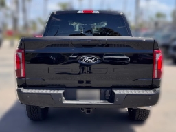 Ford F-150 LARIAT 4WD SuperCrew 5.5' Box 2026