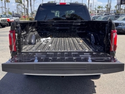 Ford F-150 LARIAT 4WD SuperCrew 5.5' Box 2026