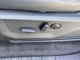 Ford F-150 LARIAT 4WD SuperCrew 5.5' Box 2026