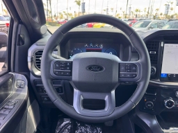 Ford F-150 LARIAT 4WD SuperCrew 5.5' Box 2026