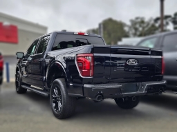 Ford F-150 LARIAT 4WD SuperCrew 5.5' Box 2026