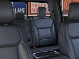 Ford F-150 LARIAT 4WD SuperCrew 5.5' Box 2026