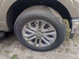 Ford F-150 LARIAT 4WD SuperCrew 5.5' Box 2026