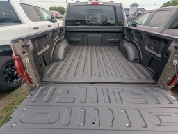 Ford F-150 LARIAT 4WD SuperCrew 5.5' Box 2026