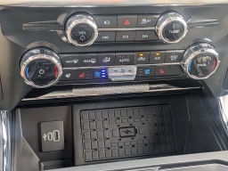 Ford F-150 LARIAT 4WD SuperCrew 5.5' Box 2026