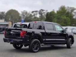 Ford F-150 LARIAT 4WD SuperCrew 5.5' Box 2026