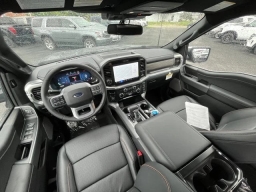 Ford F-150 LARIAT 4WD SuperCrew 5.5' Box 2026