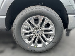 Ford F-150 LARIAT 4WD SuperCrew 5.5' Box 2026