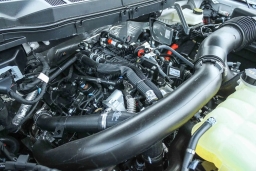 Ford F-150 LARIAT 4WD SuperCrew 5.5' Box 2026