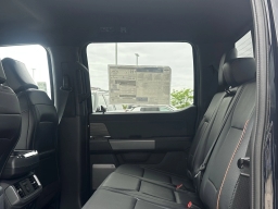 Ford F-150 LARIAT 4WD SuperCrew 5.5' Box 2026