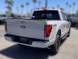 Ford F-150 LARIAT 4WD SuperCrew 5.5' Box 2026