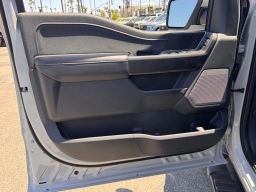 Ford F-150 LARIAT 4WD SuperCrew 5.5' Box 2026