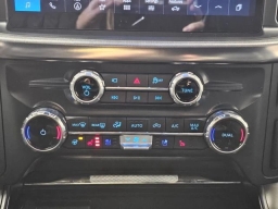 Ford F-150 LARIAT 4WD SuperCrew 5.5' Box 2025