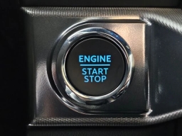 Ford F-150 LARIAT 4WD SuperCrew 5.5' Box 2025