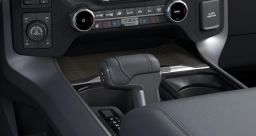 Ford F-150 LARIAT 4WD SuperCrew 5.5' Box 2025