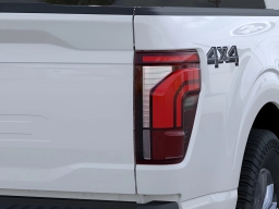 Ford F-150 LARIAT 4WD SuperCrew 5.5' Box 2025
