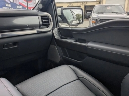 Ford F-150 LARIAT 4WD SuperCrew 5.5' Box 2026