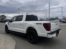 Ford F-150 LARIAT 4WD SuperCrew 5.5' Box 2026