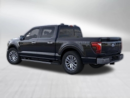 Ford F-150 LARIAT 4WD SuperCrew 5.5' Box 2026