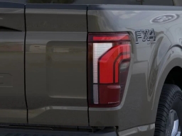 Ford F-150 LARIAT 4WD SuperCrew 5.5' Box 2026