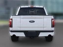 Ford F-150 LARIAT 4WD SuperCrew 5.5' Box 2026
