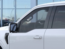 Ford F-150 LARIAT 4WD SuperCrew 5.5' Box 2026