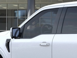 Ford F-150 LARIAT 4WD SuperCrew 5.5' Box 2026