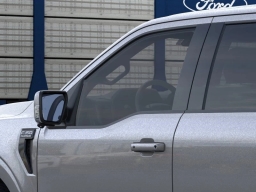 Ford F-150 Platinum 4WD SuperCrew 5.5' Box 2026
