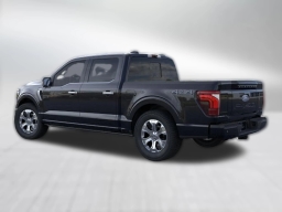 Ford F-150 Platinum 4WD SuperCrew 5.5' Box 2026
