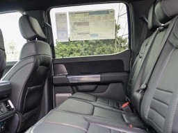 Ford F-150 Platinum 4WD SuperCrew 5.5' Box 2026