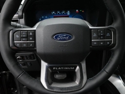 Ford F-150 Platinum 4WD SuperCrew 5.5' Box 2025