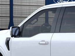 Ford F-150 Platinum 4WD SuperCrew 5.5' Box 2026