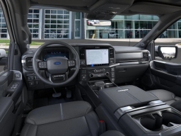 Ford F-150 Platinum 4WD SuperCrew 5.5' Box 2026