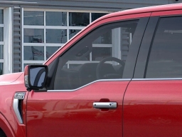 Ford F-150 Platinum 4WD SuperCrew 5.5' Box 2026