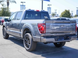 Ford F-150 Platinum 4WD SuperCrew 5.5' Box 2026