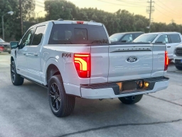 Ford F-150 Platinum 4WD SuperCrew 5.5' Box 2026