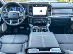 Ford F-150 Platinum 4WD SuperCrew 5.5' Box 2026