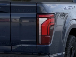 Ford F-150 Platinum 4WD SuperCrew 5.5' Box 2026